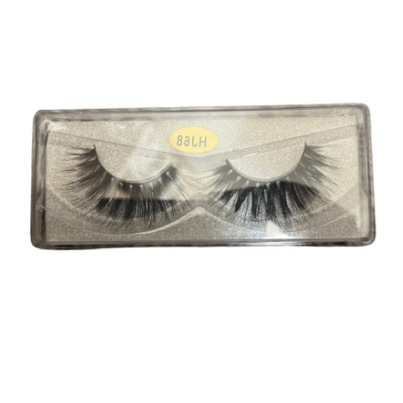 False Lashes with Free Tweezers Luxury 5 Lashes & 6 Bonus Pairs! - Picture 1 of 1